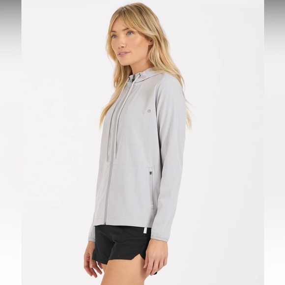 Vuori Womens Outdoor Trainer Shell platinum L - Picture 3 of 9